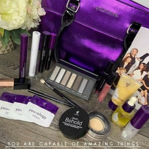 Younique Presenter Bundle